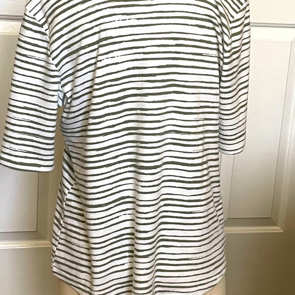 Karen Scott Floral Top - Picture 2 of 3